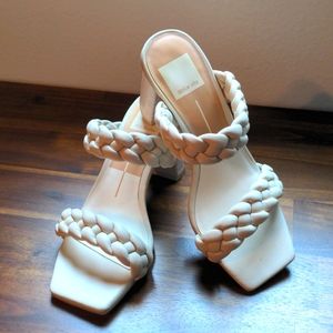 Dolce Vita Paily heels sz 6, ivory